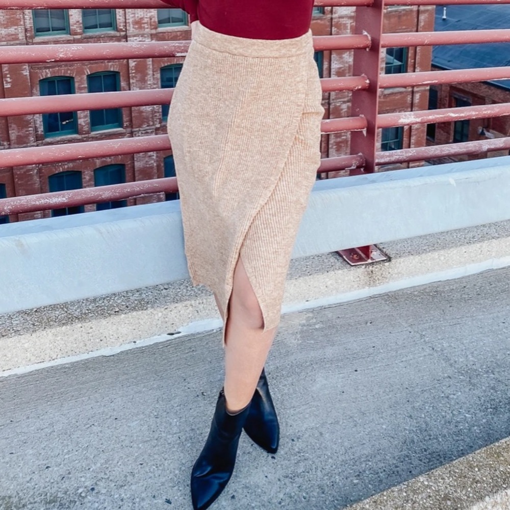 Never Worn - image 1